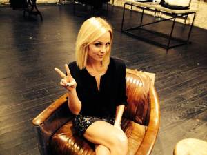 Laura-Vandervoort-Season-2-1