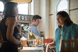The Flash -- "The Darkness and the Light" -- Image FLA205A_0044b.jpg -- Pictured (L-R): Ciara Renee as Kendra Saunders, Grant Gustin as Barry Allen and Carlos Valdes as Cisco Ramon   -- Photo: Katie Yu/The CW -- ÃÂ© 2015 The CW Network, LLC. All rights reserved.
