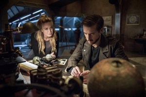 DC's Legends of Tomorrow -- "Blood Ties" -- Image LGN103A_0257b.jpg -- Pictured (L-R): Caity Lotz as Sara Lance/White Canary and Arthur Darvill as Rip Hunter -- Photo: Cate Cameron/The CW -- ÃÂ© 2016 The CW Network, LLC. All Rights Reserved