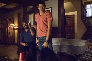 The Flash -- "King Shark" -- Image FLA215a_0067b -- Pictured (L-R): Jesse L. Martin as Detective Joe West and Keiynan Lonsdale as Wally West -- Photo: Cate Cameron/The CW -- ÃÂ© 2016 The CW Network, LLC. All rights reserved.