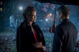 DC's Legends of Tomorrow -- "White Knights" -- Image LGN104B_0133b.jpg -- Pictured (L-R): Stephanie Corneliussen as Valentina Vostok and Wentworth Miller as Leonard Snart/Captain Cold -- Photo: Diyah Pera/The CW -- é 2016 The CW Network, LLC. All Rights Reserved.