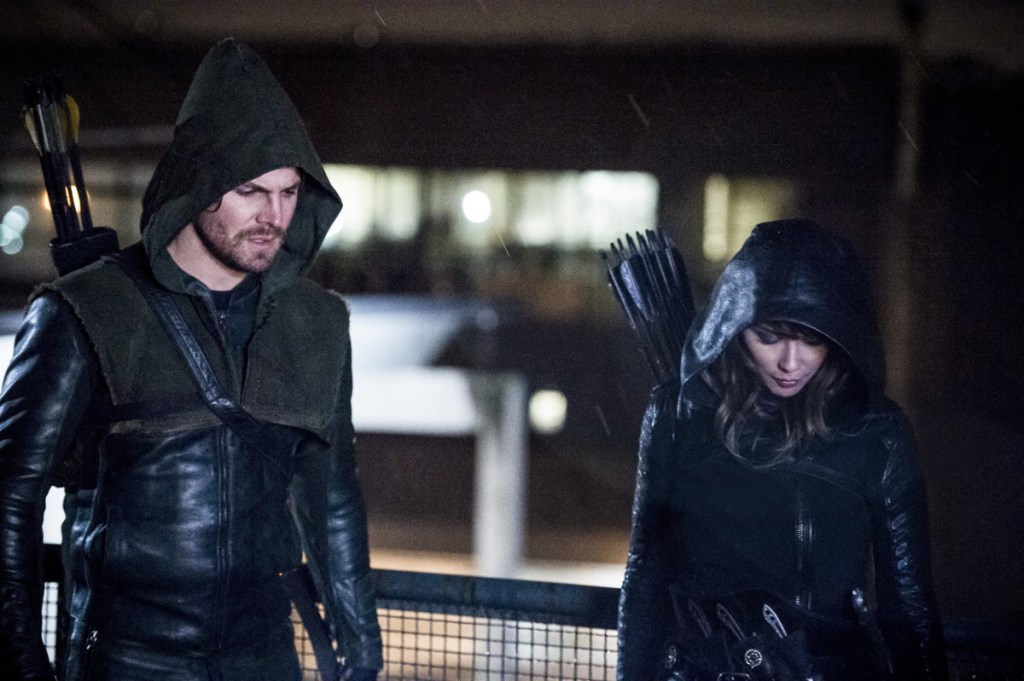 Arrow -- "Bratva" -- Image AR512b_0251b.jpg -- Pictured (L-R): Stephen Amell as Oliver Queen/The Green Arrow and Lexa Doig as Talia Al-Ghul-- Photo: Cate Cameron/The CW -- é 2017 The CW Network, LLC. All Rights Reserved.